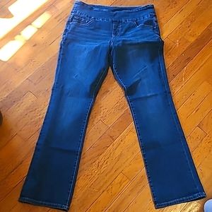 Jag pull on Denim jeans, flared leg Size 14
